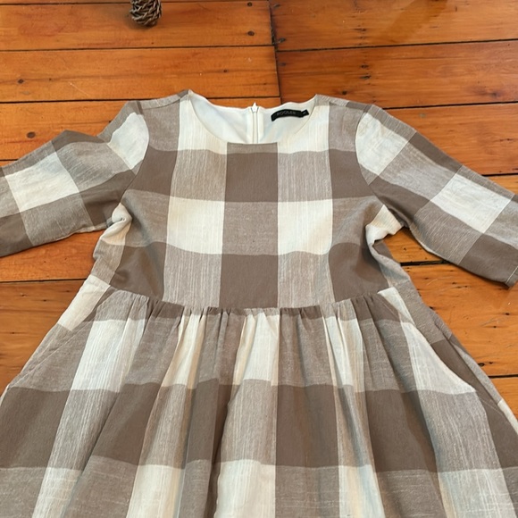 Roolee small cream and white buffalo check maxi dress. Minimalist, cotta… - Picture 2 of 8